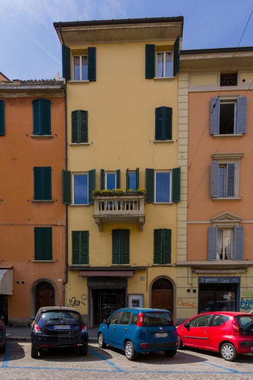 Castiglione 77 Apartment Bologna Luaran gambar